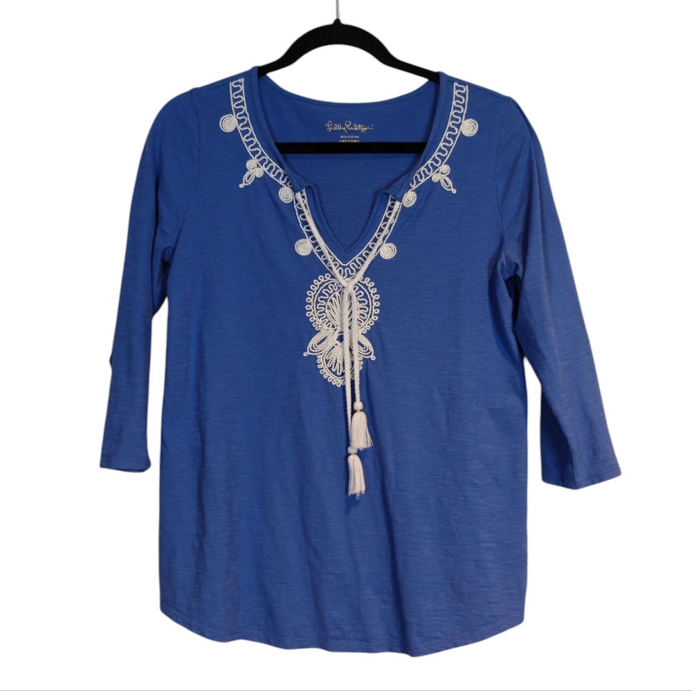 LILLY PULITZER Blue Embroidered Tassel 3/4 Sleeve V-Neck Top Size Medium